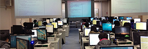 情報工学科の画像